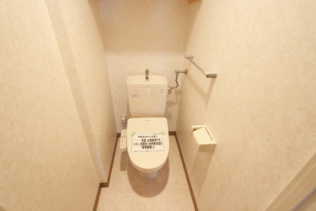 トイレ　※別号室参考画像