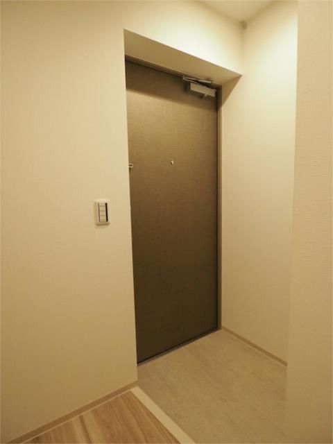 玄関　収納もある玄関です
