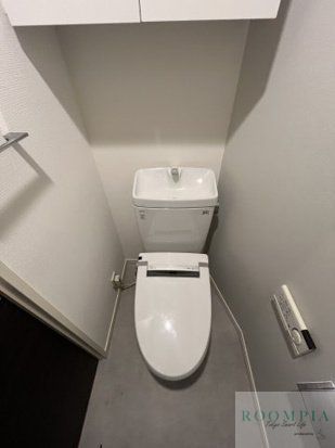 トイレ　※同タイプの別のお部屋です。