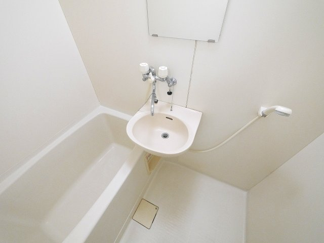 洗面設備　洗面所です