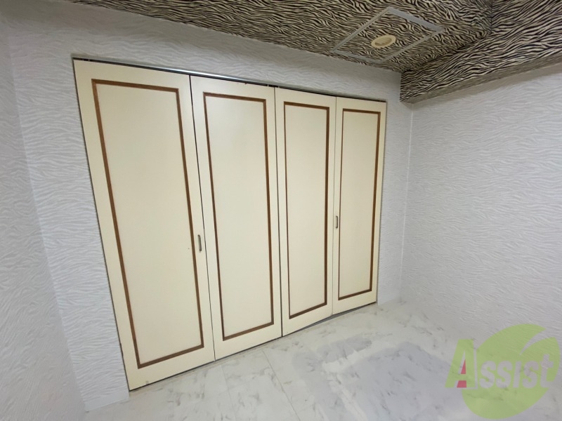 収納　寝室の収納です。部屋がすっきり片付きます。
