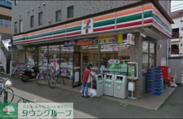 コンビニ　セブンイレブン三鷹大沢6丁目店（コンビニ）まで130m