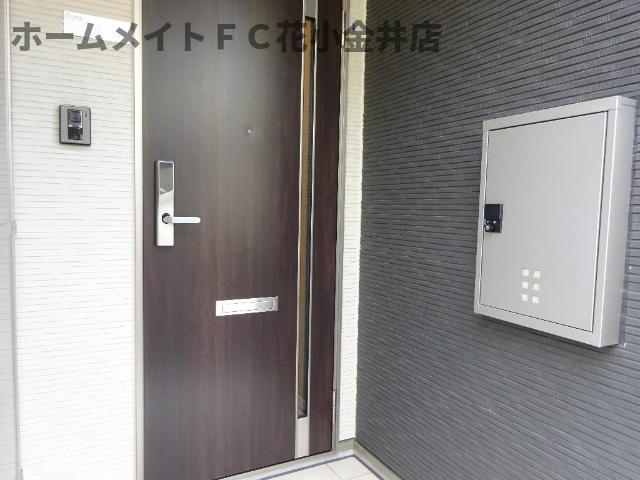 エントランス　宅配ボックス