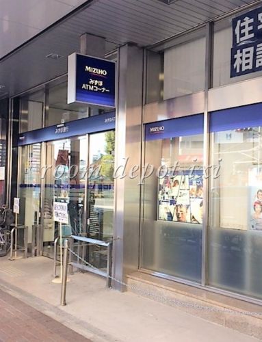 銀行　みずほ銀行 雷門支店（銀行）まで530m