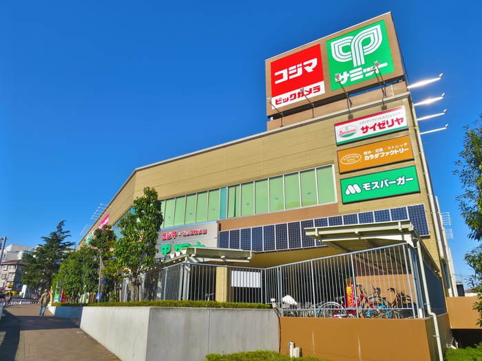 スーパー　サミットストア成城店（スーパー）まで435m