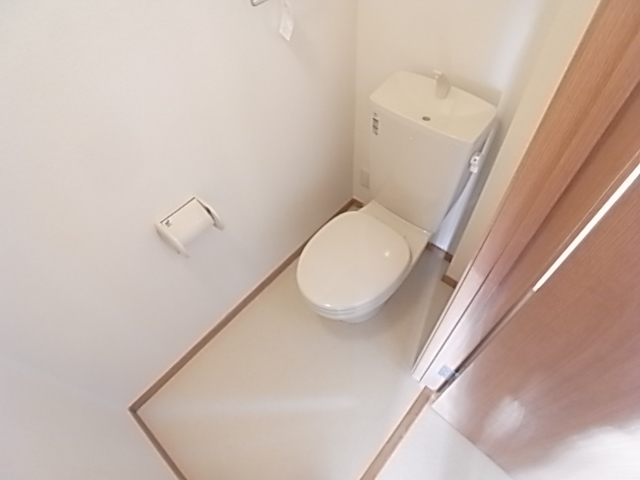 トイレ　トイレもきれいです
