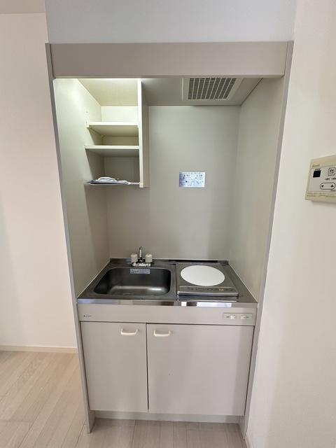 キッチン　別部屋参考写真です