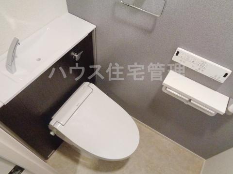 トイレ　シャワー付トイレ