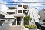 建物外観　重厚感のある建物でございます。