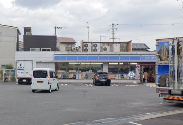 コンビニ　ローソン　豊中蛍池中町三丁目店（コンビニ）まで799m