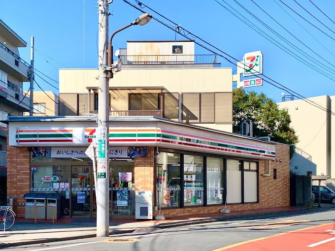 コンビニ　セブンイレブン 亀戸三丁目店（コンビニ）まで185m