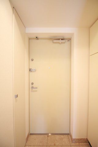 玄関　（別タイプ参考写真）KDX文京千石レジデンス　文京区本駒込6