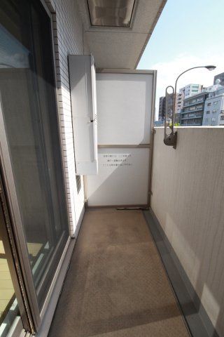 バルコニー　（別タイプ参考写真）KDX文京千石レジデンス　文京区本駒込6