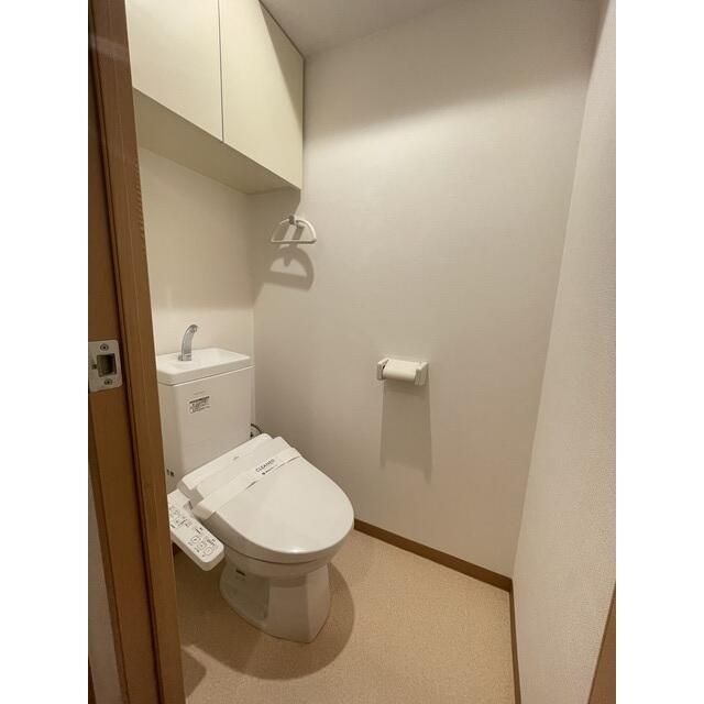 トイレ　落ち着いたトイレです