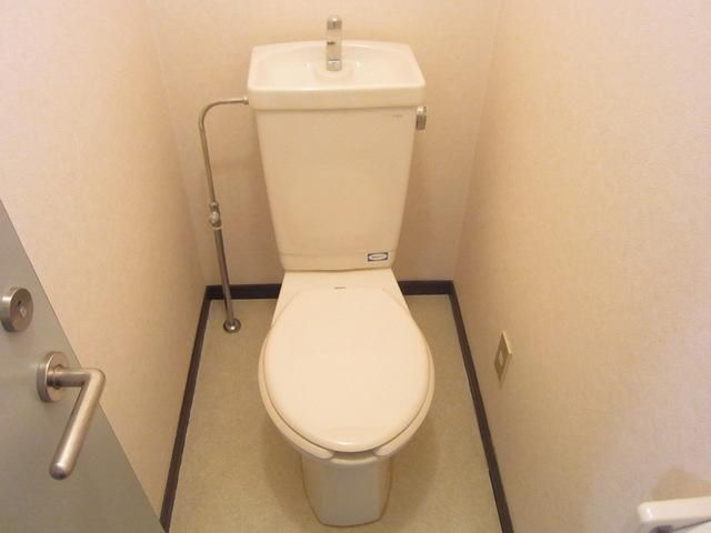 トイレ　★お部屋探しは株式会社タウンハウジング東京まで★