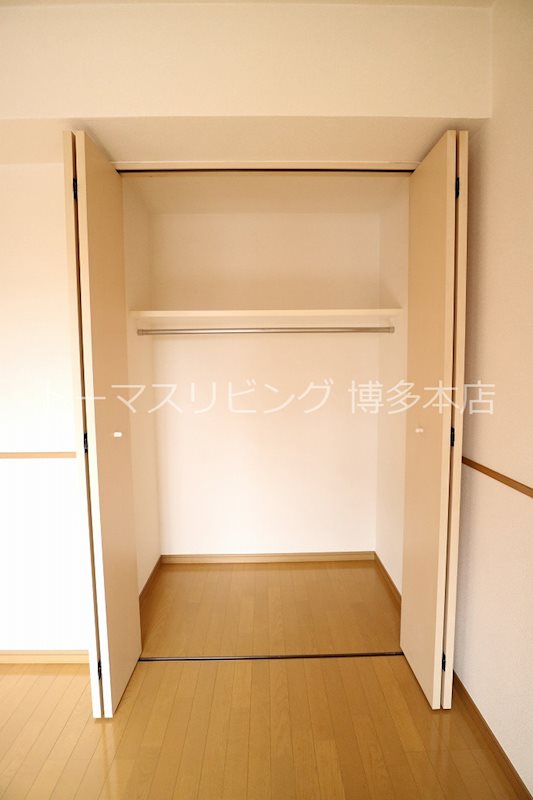 収納　※別号室の参考写真になります。
