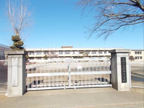 小学校　大津東小学校（小学校）まで600m