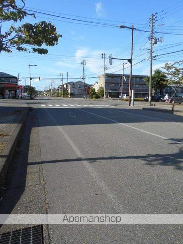 その他　前面道路（その他）まで0m