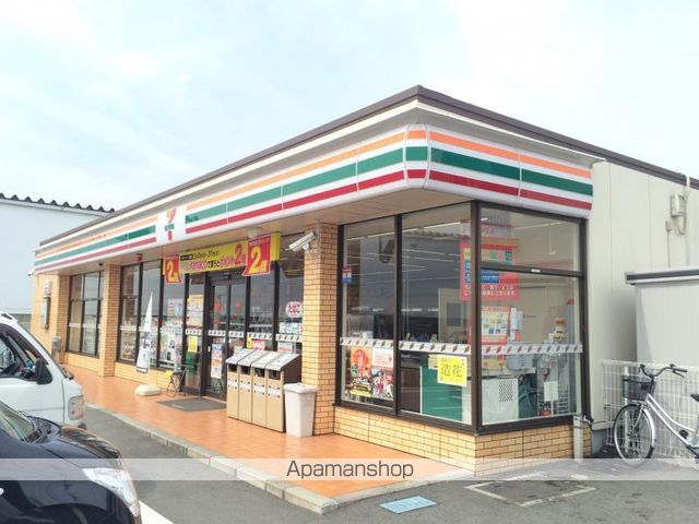 コンビニ　セブンイレブン（コンビニ）まで492m