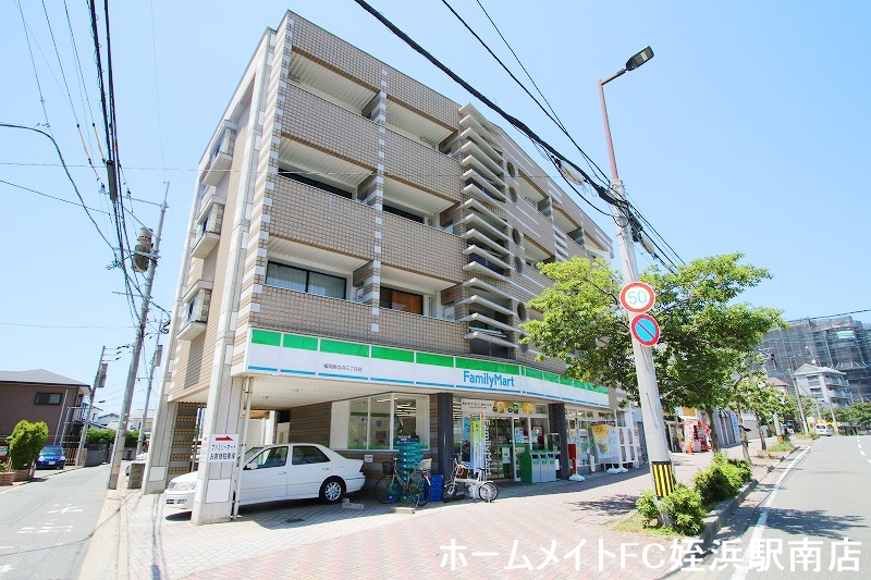 コンビニ　ファミリーマート姪浜三丁目店（コンビニ）まで382m