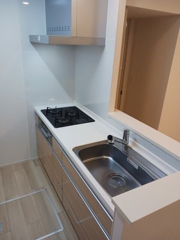 キッチン　コンパクトなキッチンで掃除もラクラク