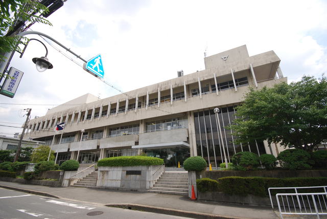 役所　交野市役所（役所）まで621m