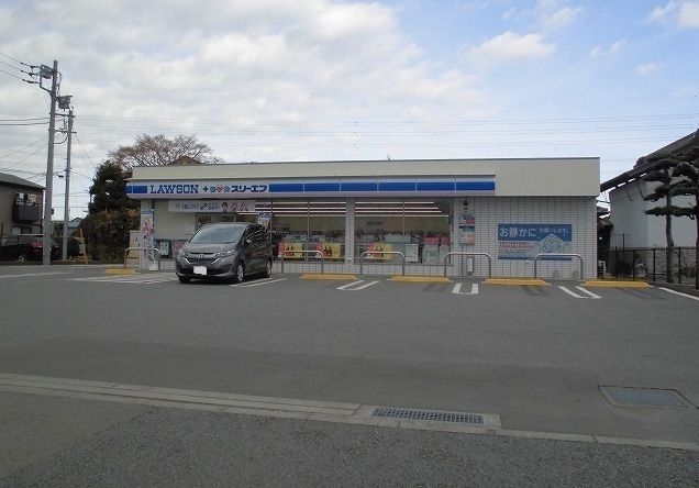 コンビニ　ローソン＋スリーエフ（コンビニ）まで450m