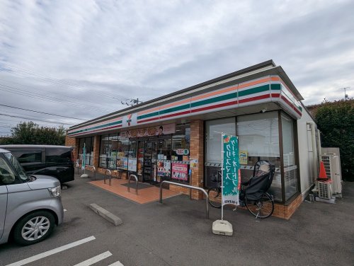 コンビニ　セブンイレブン東福生駅南店（コンビニ）まで225m