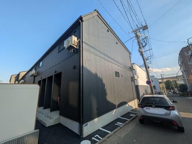 仙台市地下鉄東西線 川内駅 徒歩19分 築1年