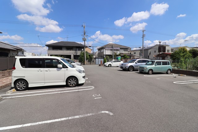 駐車場　敷地内駐車場