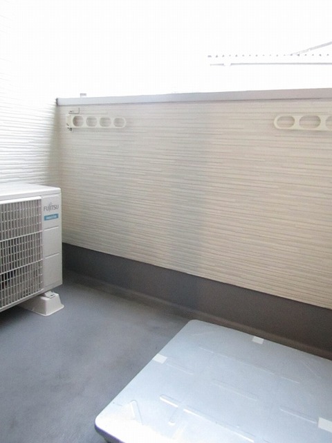バルコニー　同一施工会社同一仕様写真