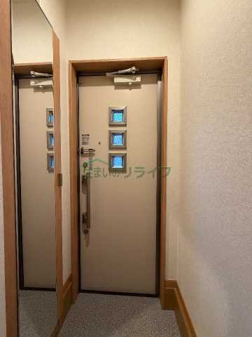 ＪＲ中央線 高円寺駅 徒歩10分 2階建 築10年の玄関写真