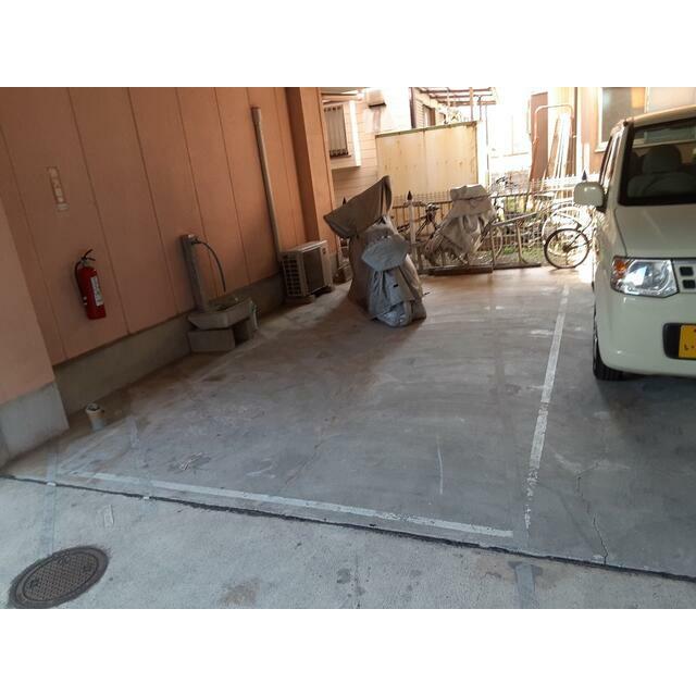 駐車場　バイク置場