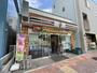 コンビニ　セブンイレブン市谷新見附橋店（コンビニ）まで100m