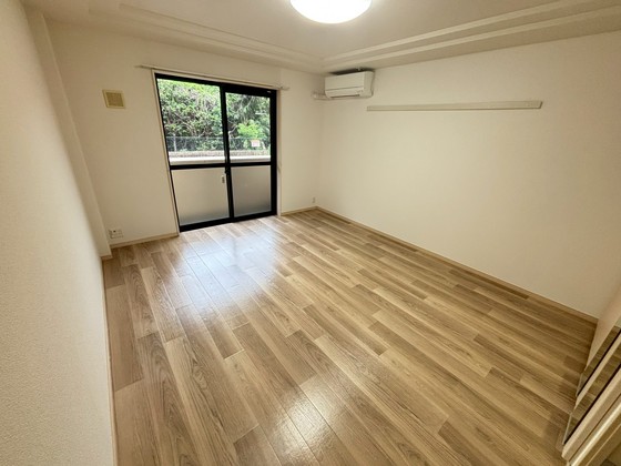 居室・リビング　※別部屋の写真です