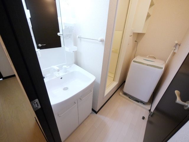 洗面設備　★脱衣所内・独立洗面台・洗濯機★