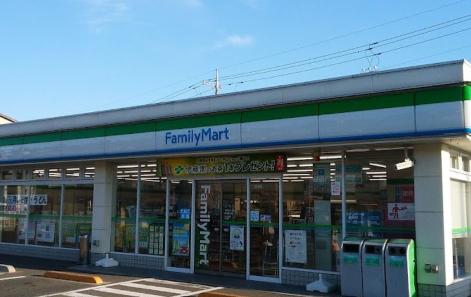 コンビニ　ファミリーマート 岡山長岡店（コンビニ）まで260m