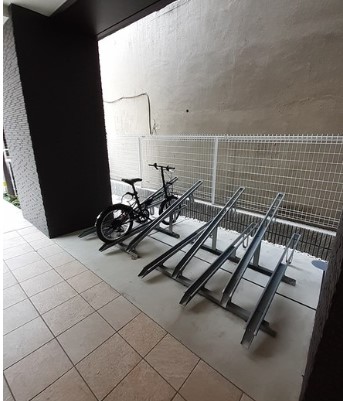 駐車場　駐輪場