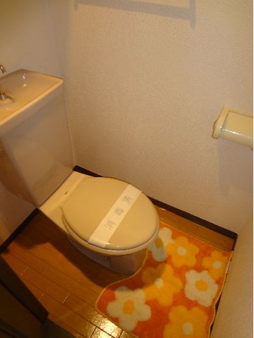 トイレ　トイレもきれいです