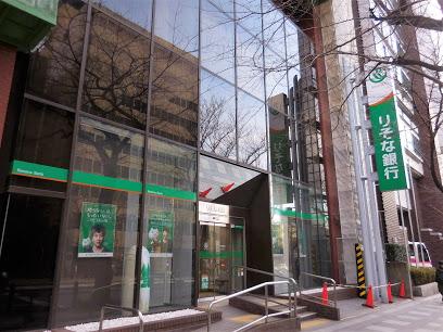 銀行　りそな銀行市ケ谷支店（銀行）まで786m