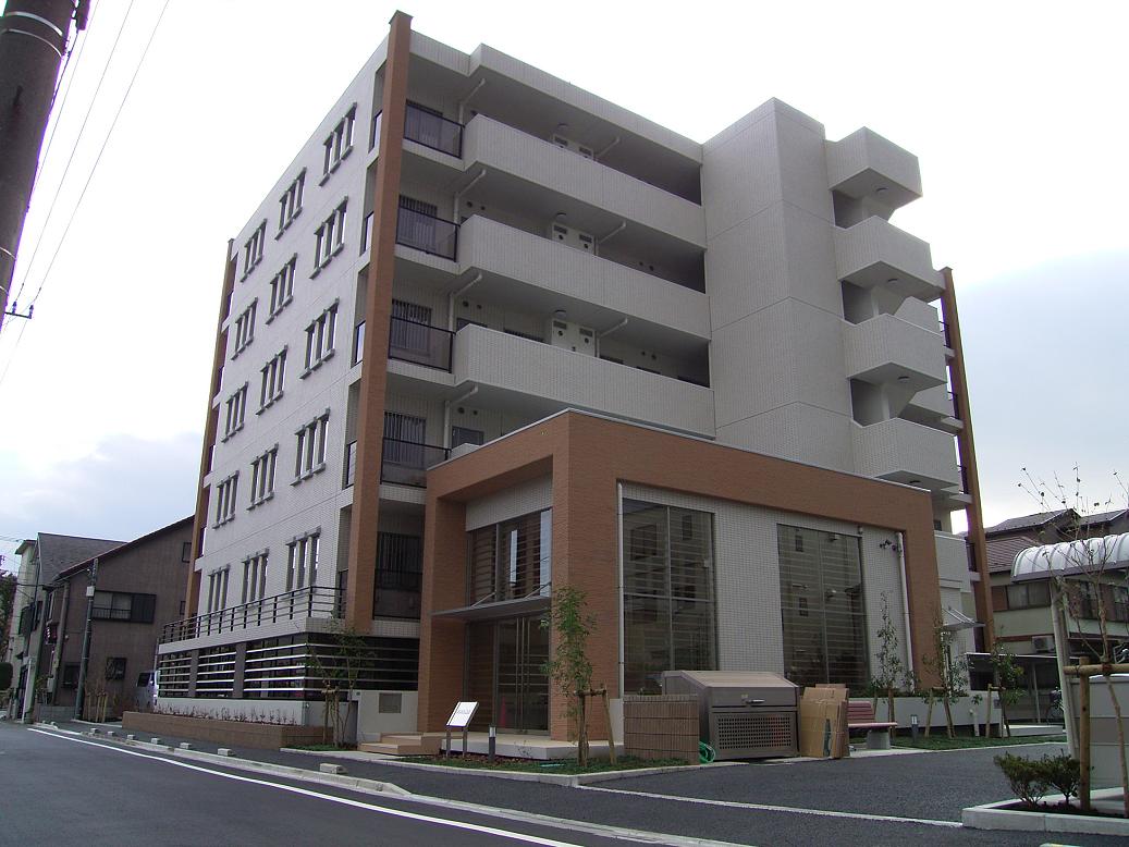 建物外観　駅から徒歩３分の好立地