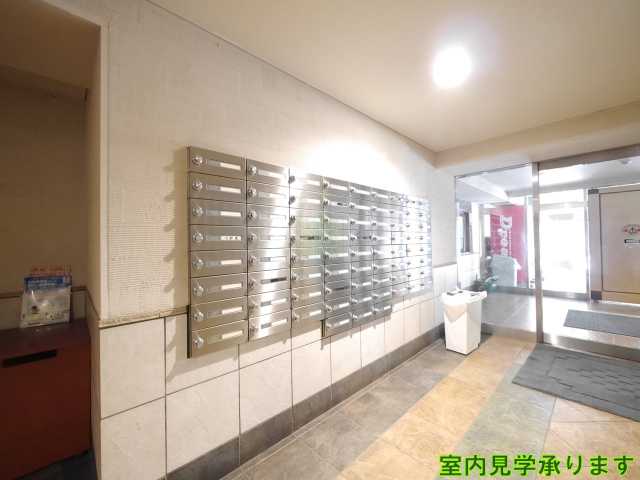 エントランス　デュオ・スカーラ新宿
