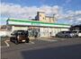 コンビニ　ファミリーマート横須店（コンビニ）まで881m