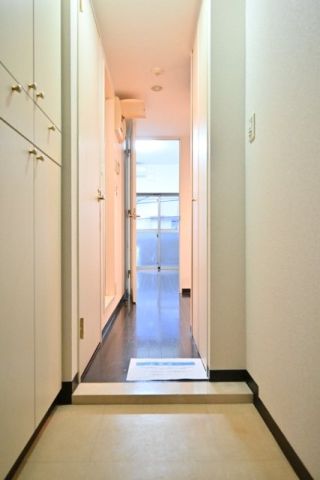 玄関　別部屋参考画像