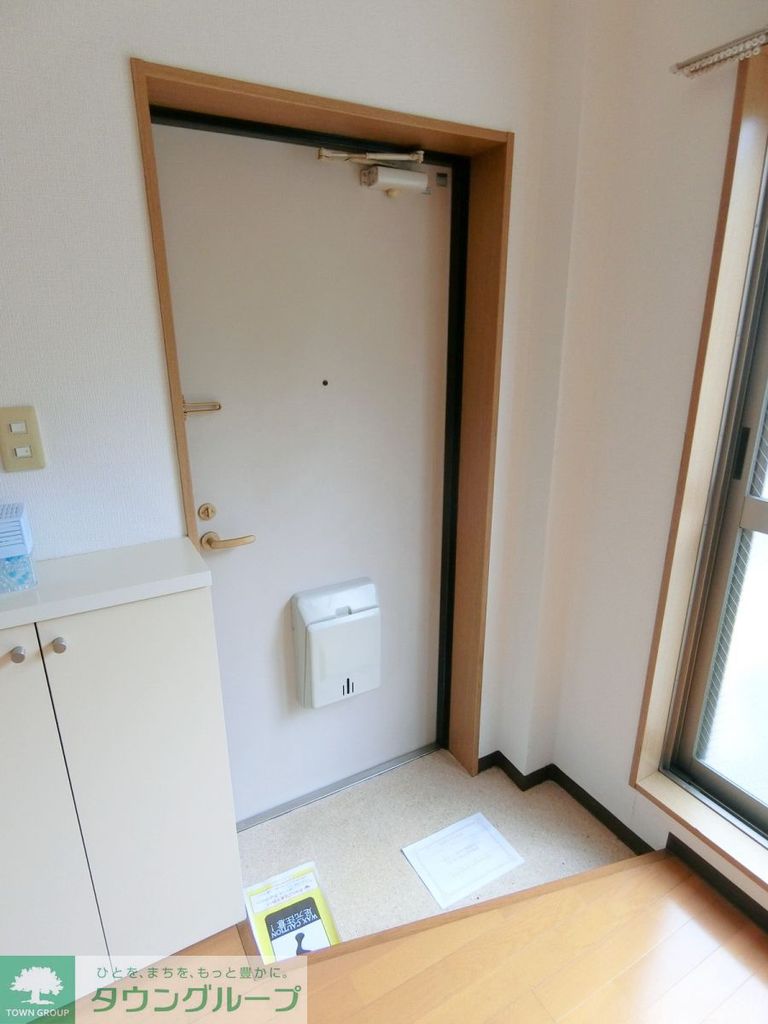 玄関　★お部屋探しは株式会社タウンハウジング東京まで★