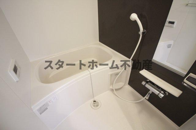 バス・シャワールーム　お風呂で日々の疲れを落としましょう