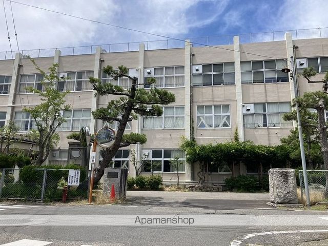 中学校　黒埼中学校（中学校）まで970m