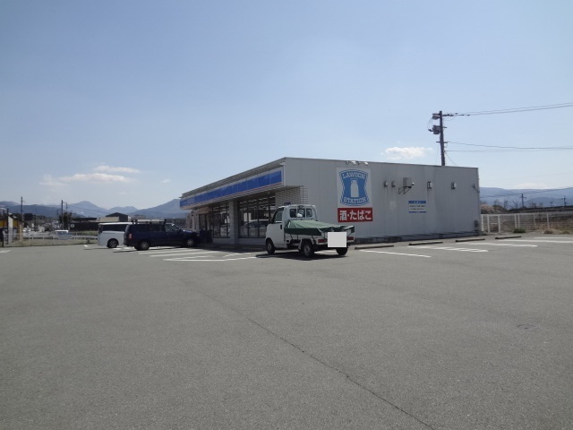 コンビニ　ローソン（コンビニ）まで900m