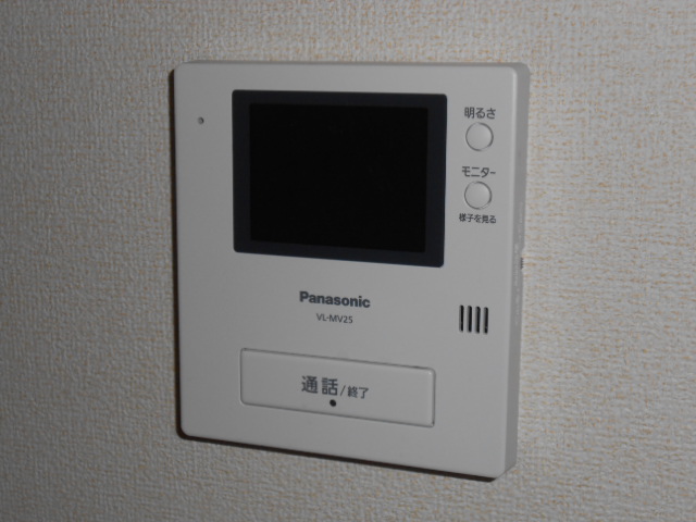 セキュリティ　カラーＴＶモニター付インターホン完備