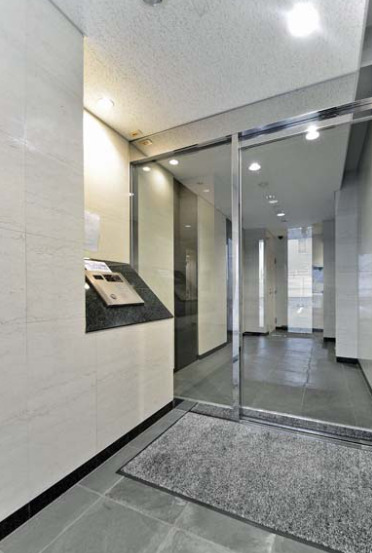 東京メトロ南北線 白金台駅 徒歩2分 15階建 築23年の外観写真